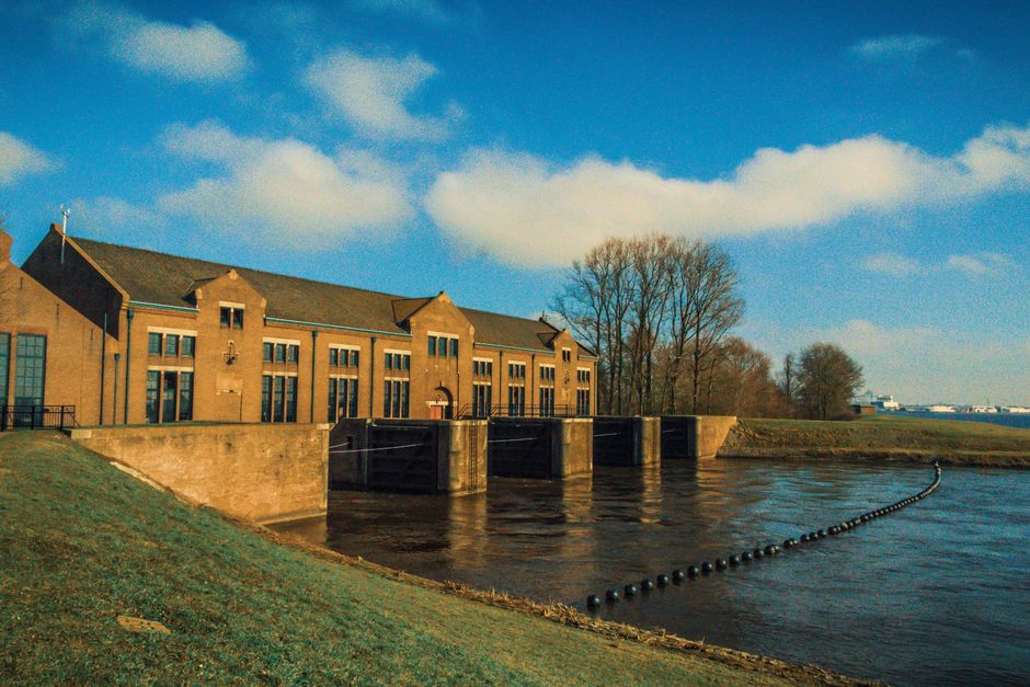 Crossness Pumping Station area rubbish removal options